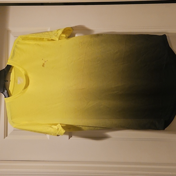 Puma Men's Gradient Tee in Yellow and Black sz Medium - Picture 3 of 8